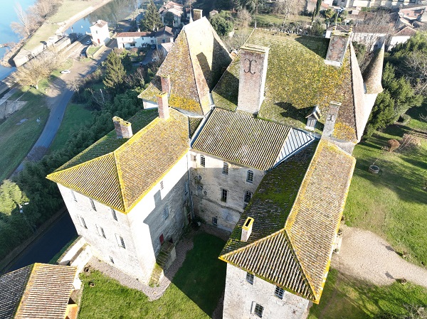 Château Castets-en-Dorthe-BD.jpg